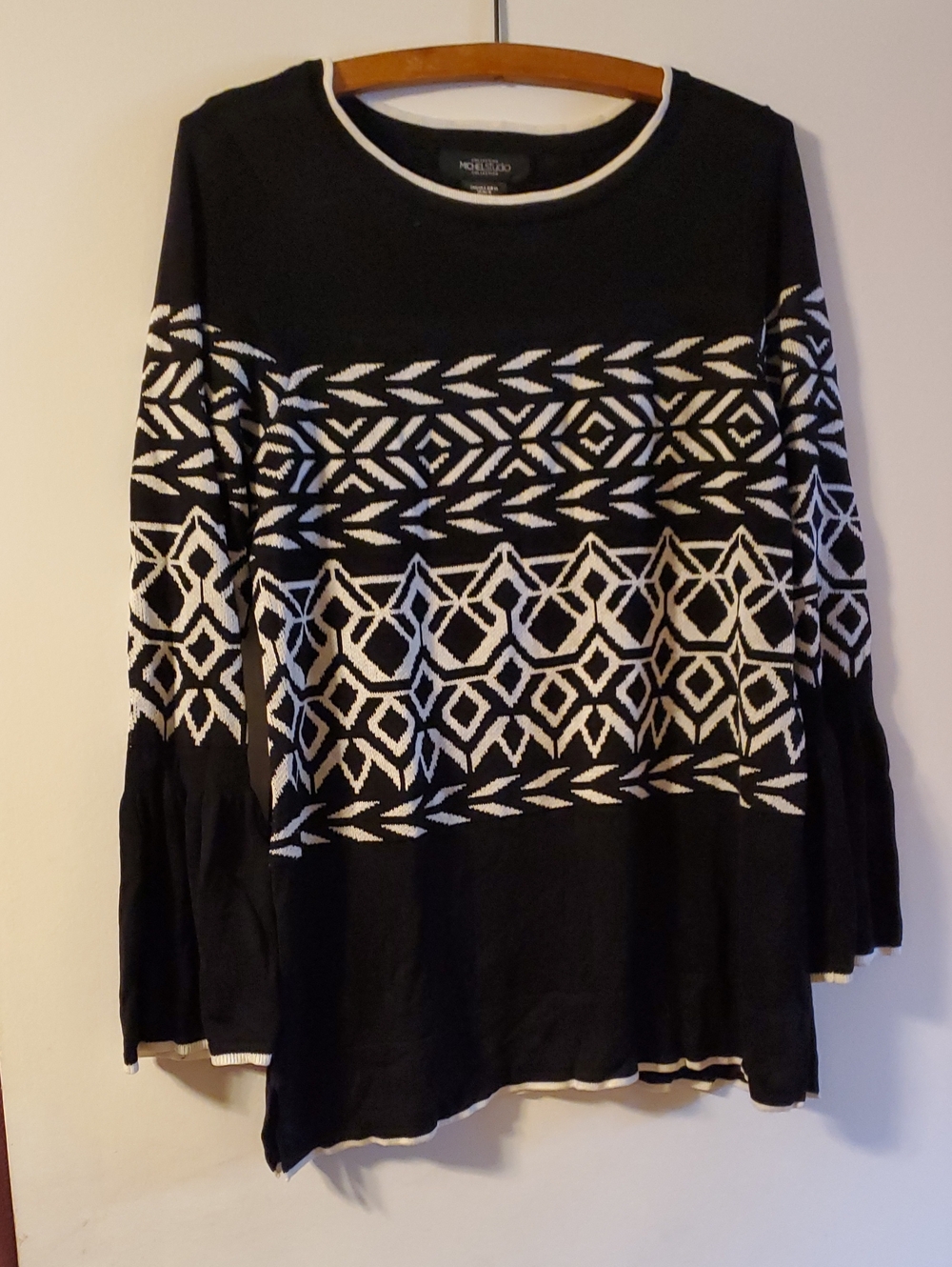 Michel Studio size x Black & White Geometric Knit  Sweater with Bell Sleeves